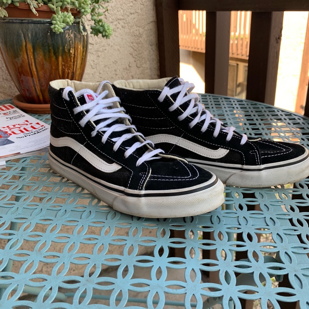 Vans - Picture 2 of 5
